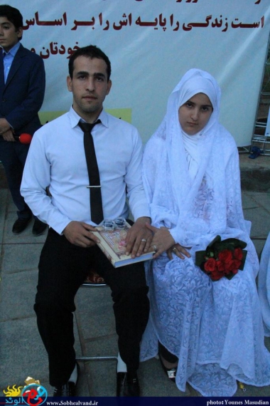 مراسم جشن عقد زوج های جوان همدانی در جوار شهدای گمنام