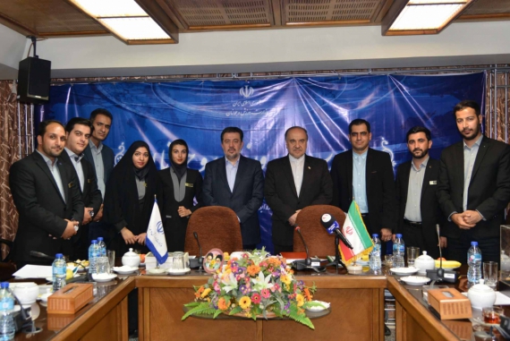 دیدار صمیمانه مجمع جوانان استان همدان با وزیر ورزش و جوانان