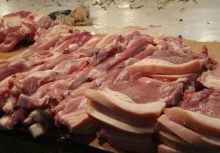 همدان ۲۰۰ تن گوشت از ارمنستان وارد می‌کند 